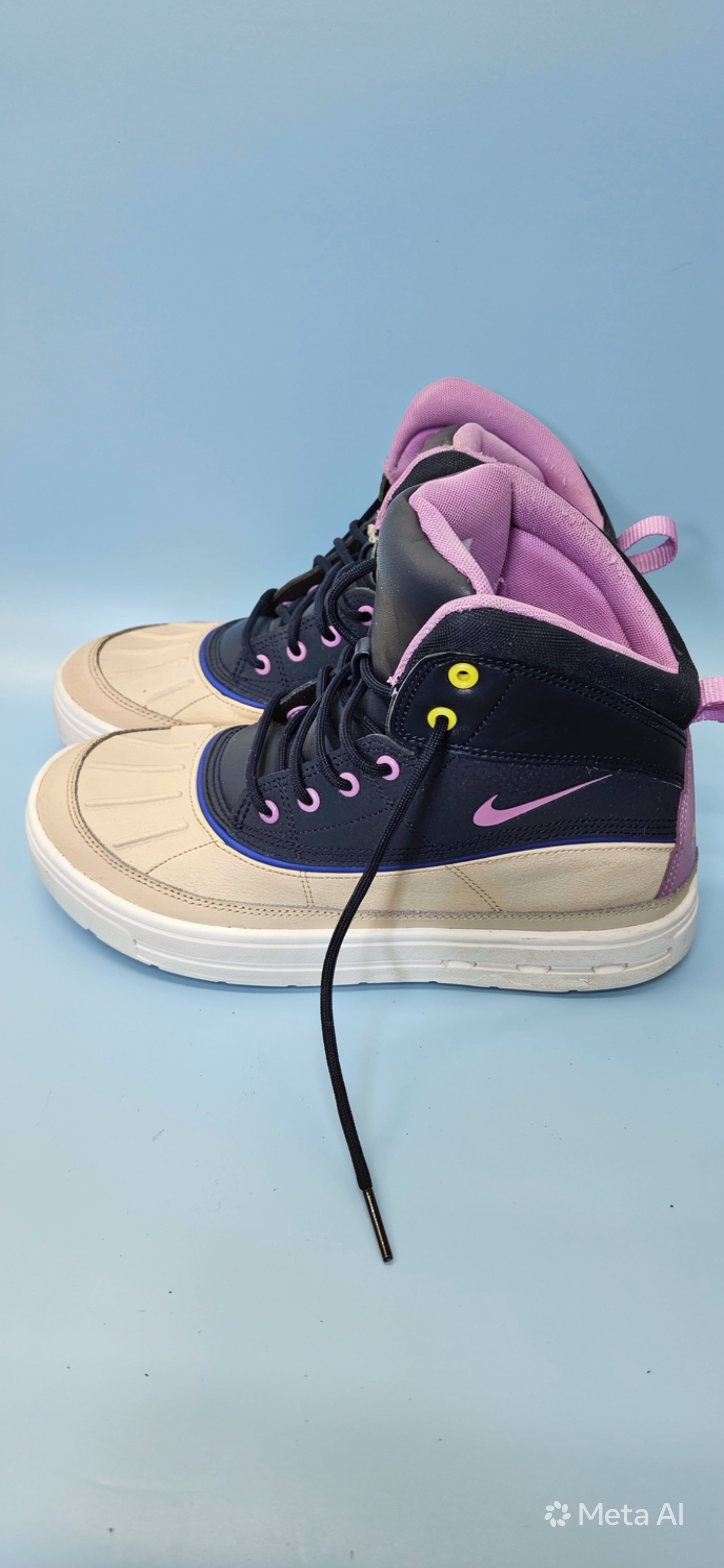 Nike ACG Woodside 2 High Boot - ITEM #2408