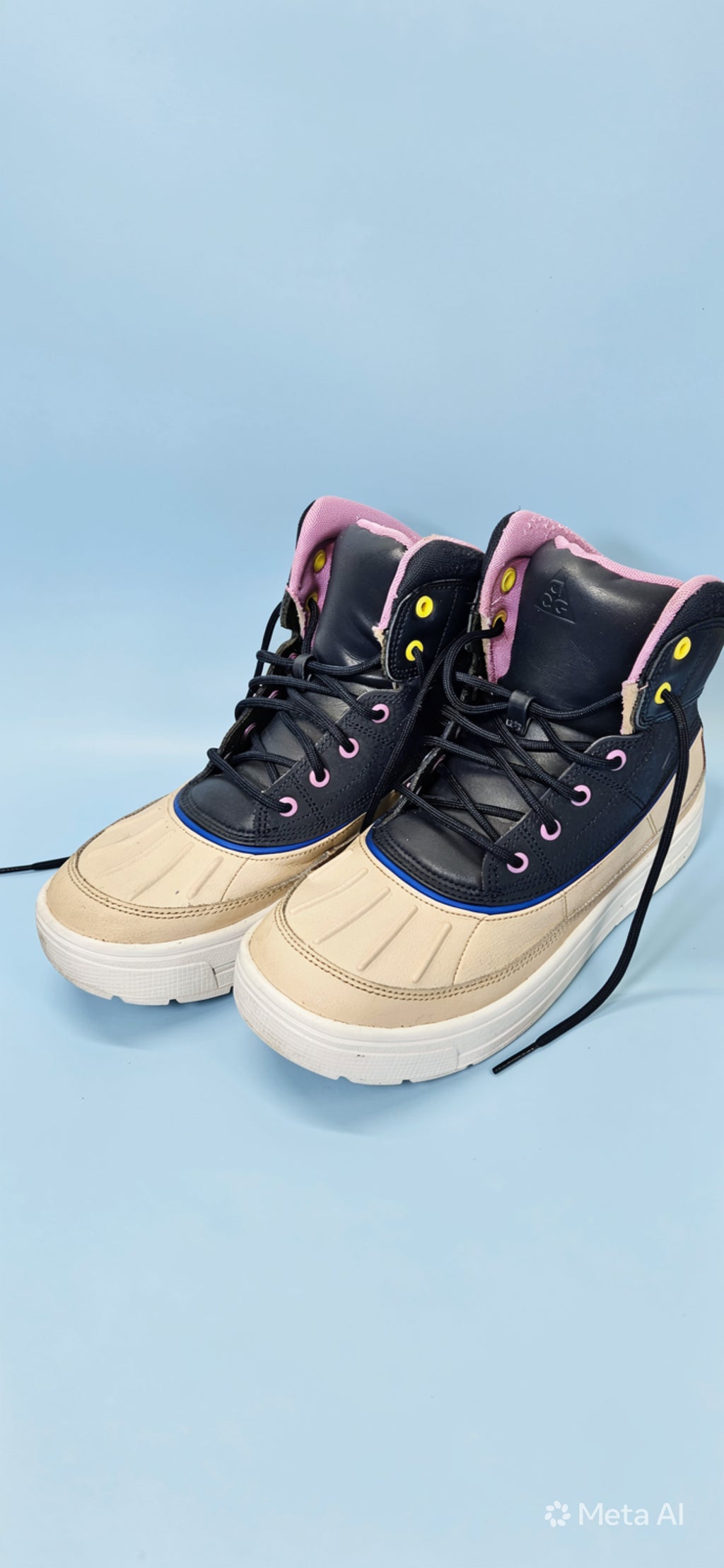 Nike ACG Woodside 2 High Boot - ITEM #2408