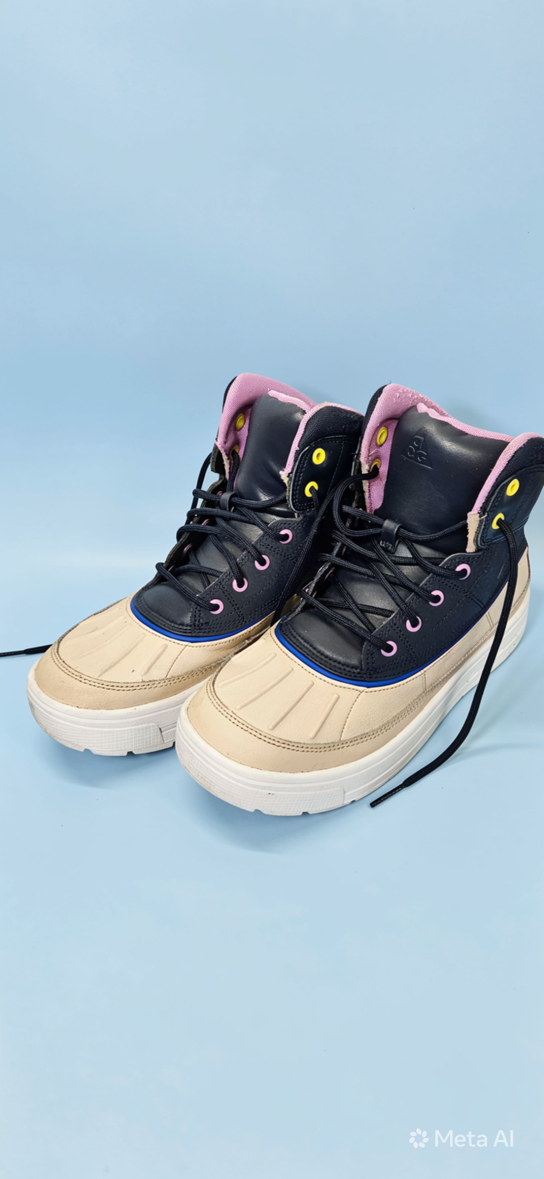 Nike ACG Woodside 2 High Boot - ITEM #2408