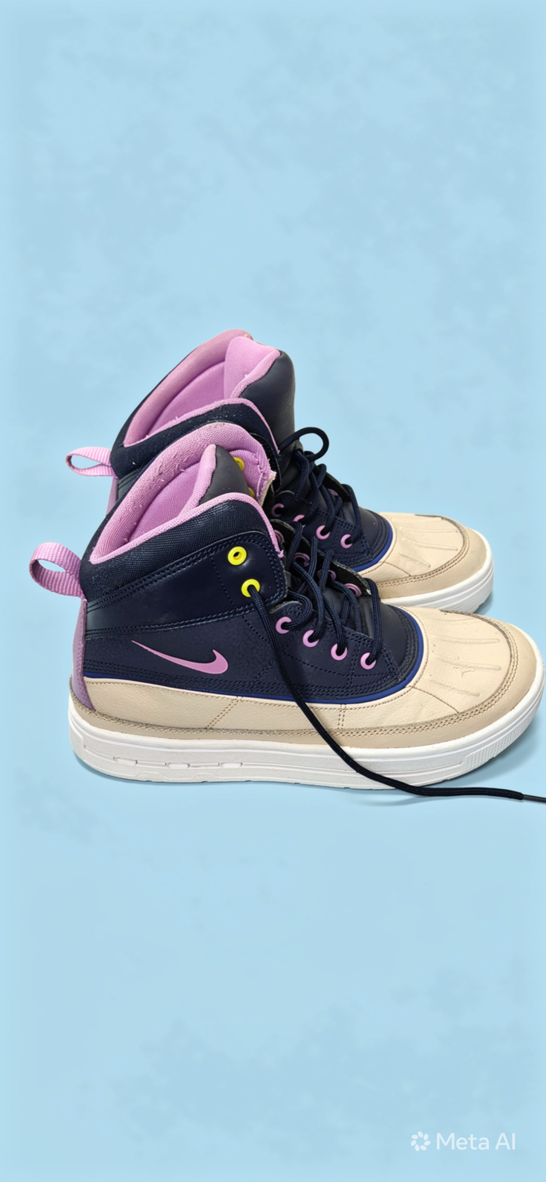 Nike ACG Woodside 2 High Boot - ITEM #2408