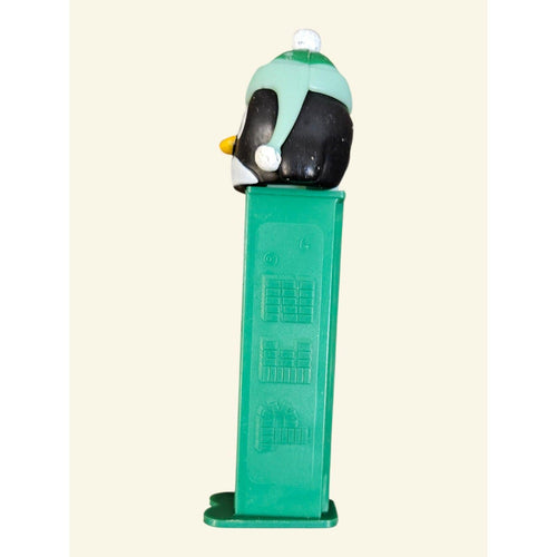 2016 Green Penguin Pez Dispenser.  ITEM #3058