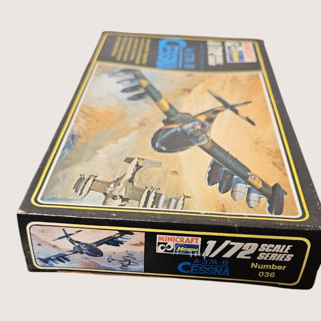Model Airplane y Husgawa/Minicraft A37 A/B Cessna "Tweety Bird" -- ITEM #4045