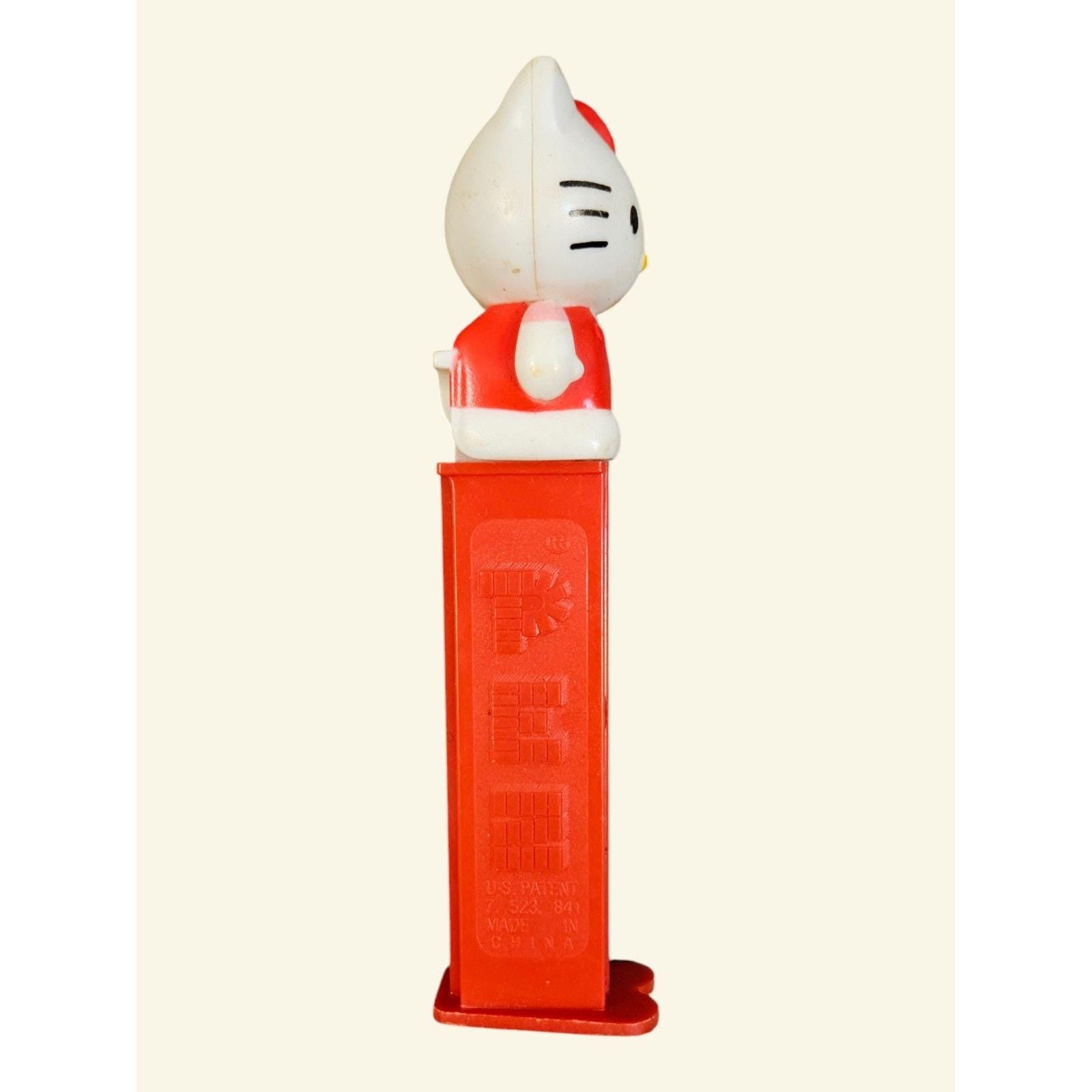 Hello Kitty PEZ Dispenser Collectible -- ITEM #3057