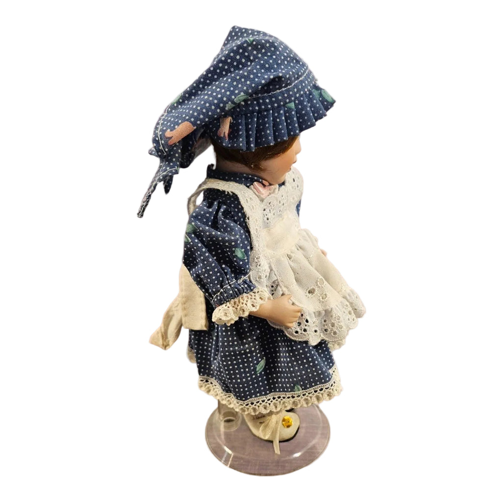 Vintage Paradise Galleries Treasury Collection Doll -- ITEM #3100