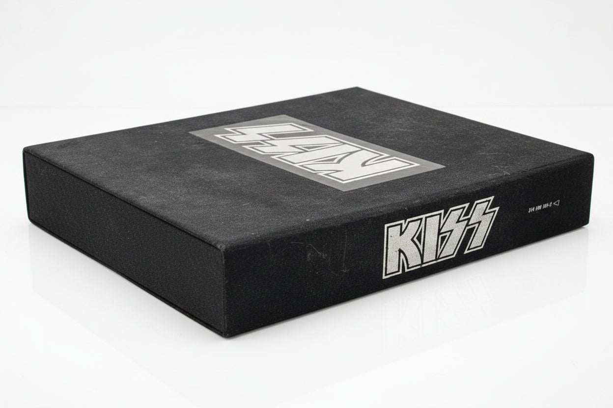 Vintage Collectible Kiss Collectors Set -- ITEM #3435