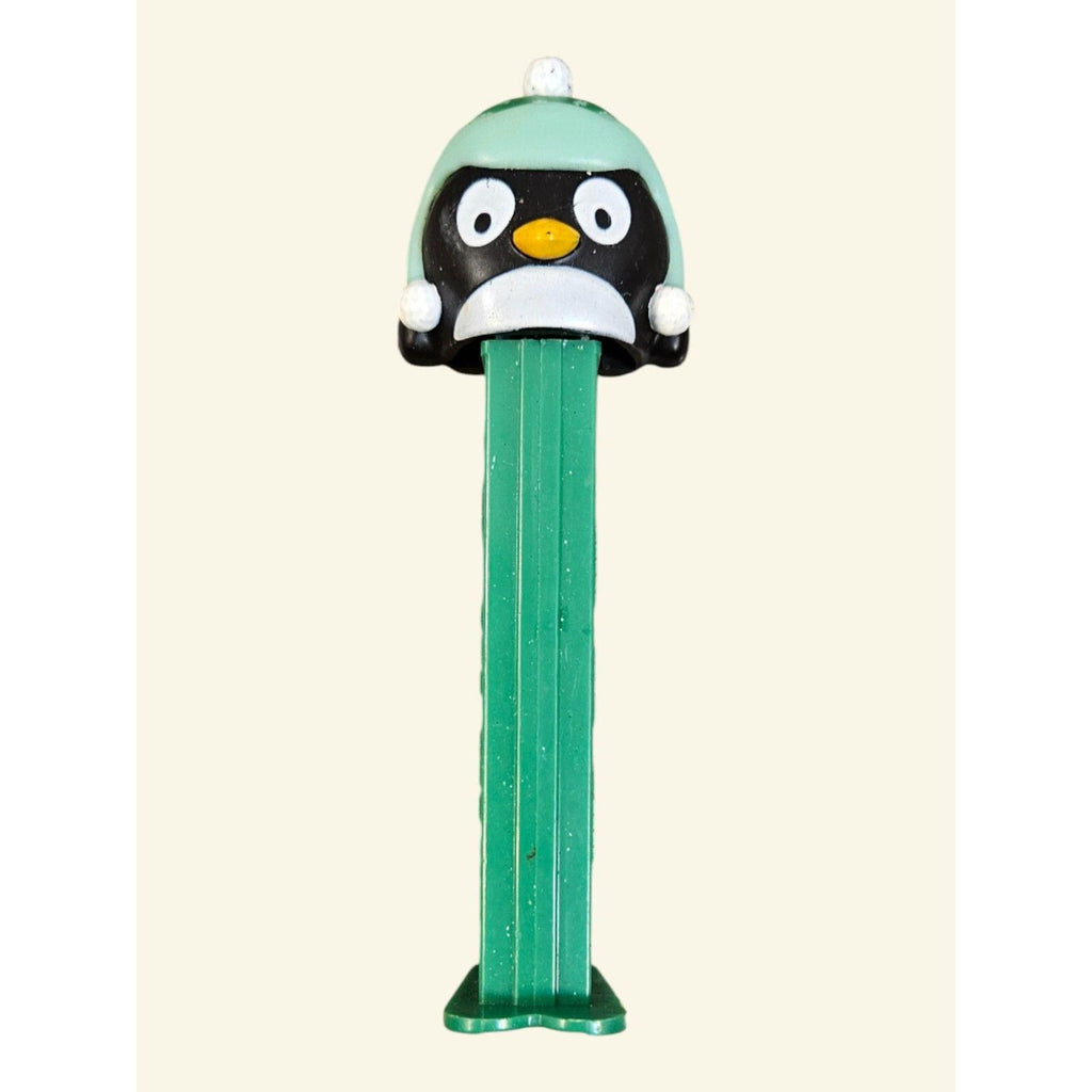 2016 Green Penguin Pez Dispenser.  ITEM #3058