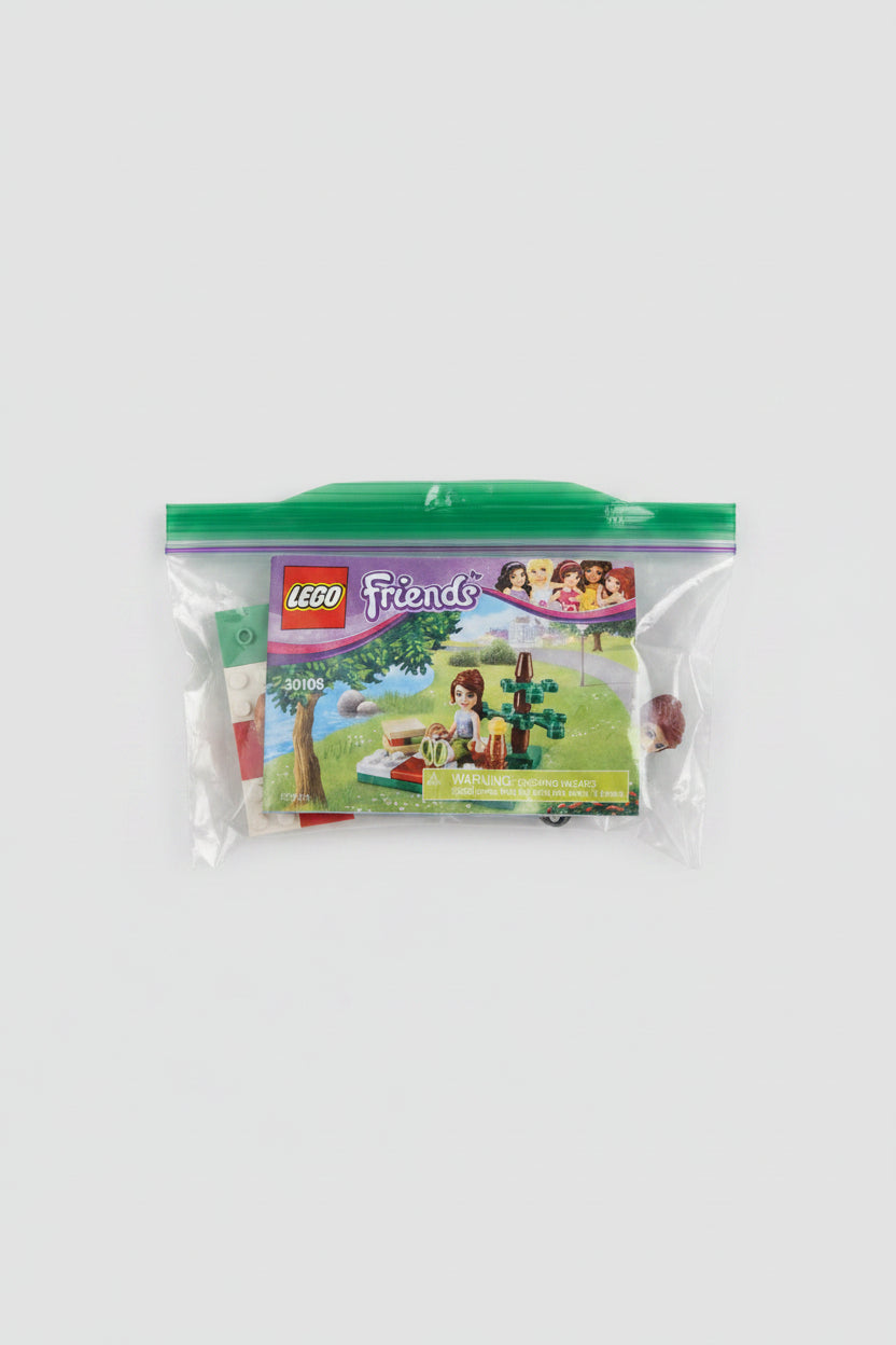 Lego Friends #30108.Video Box Mins Picnic Set.  ITEM #1842