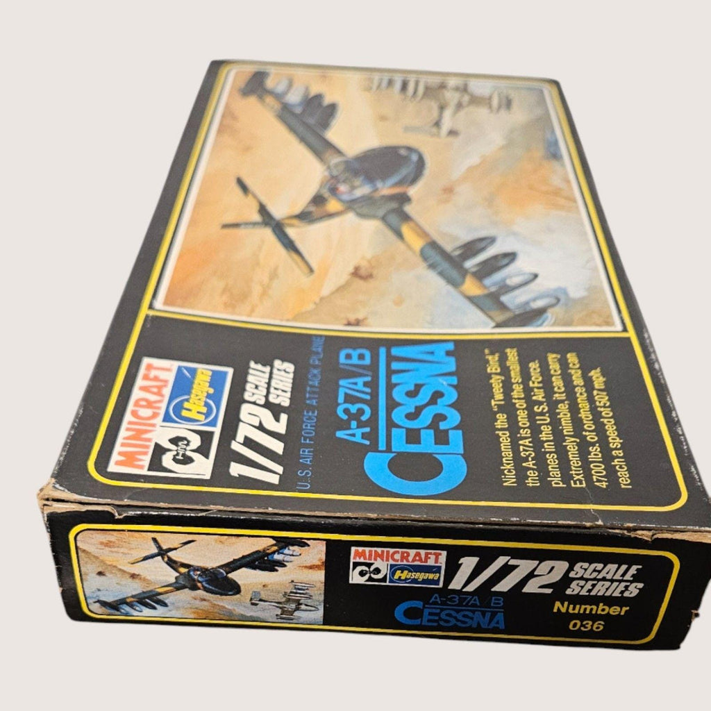 Model Airplane y Husgawa/Minicraft A37 A/B Cessna "Tweety Bird" -- ITEM #4045