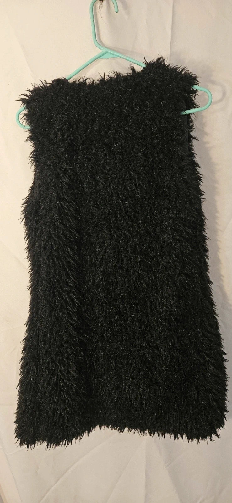 Women's Black fuzzy vest item 3600