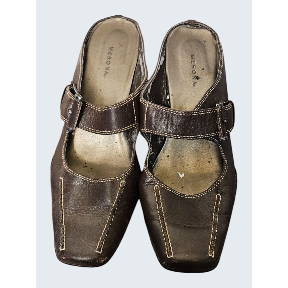 Womens Size 7 Merona Brown Leather Shoes -- ITEM #4034
