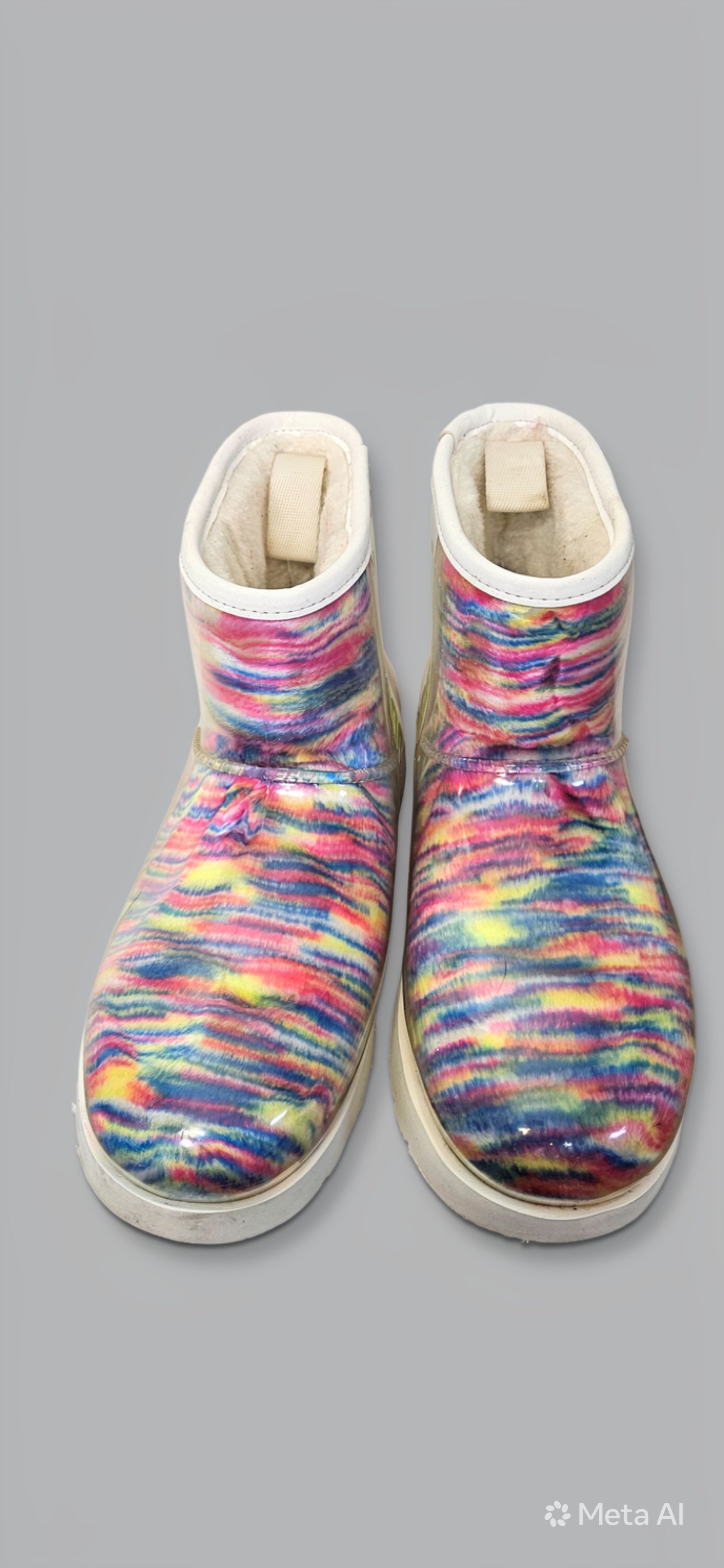 UGG Classic Clear Mini Pixelate Boots Girl’s Size 8 | Translucent Waterproof | Multicolor Dye | Bold UGG Graphic   ITEM #2398